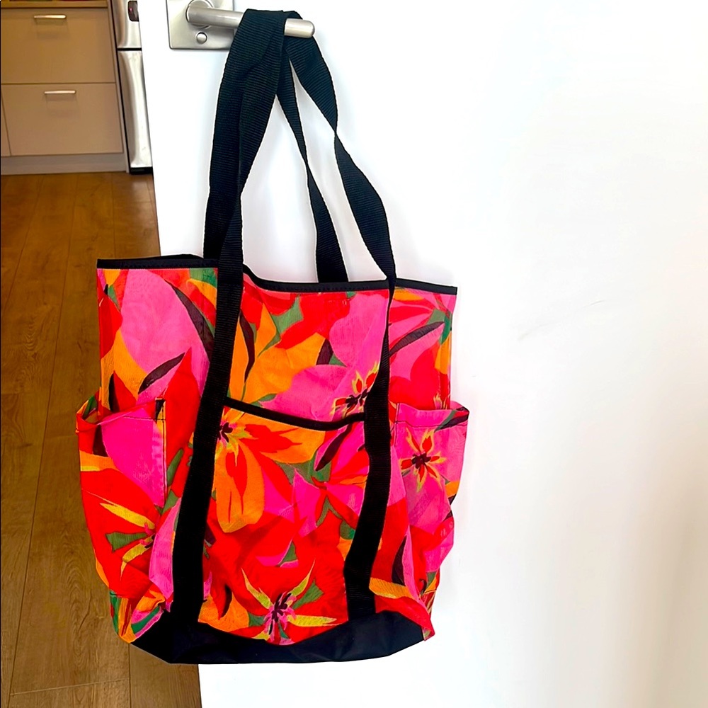MESH BEACH TOTE